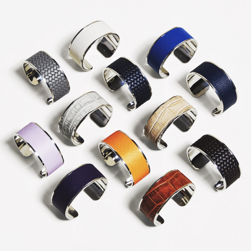 Pinpoint Napkin Rings Pinetti Luxury Napkin Rings In Navy Blue and Chrome Finish I SHOWROOM