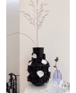 OPULENT BLACK GLASS VASE WITH WHITE FLOWERS