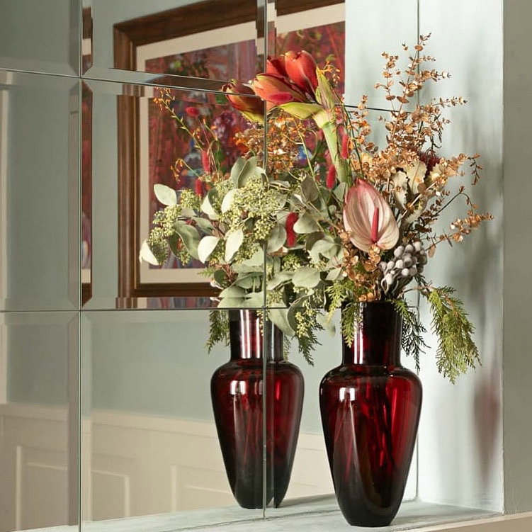 GOLDEN RUBY RED VASE LIMITED EDITION GOLDEN RUBY RED VASE LIMITED EDITION